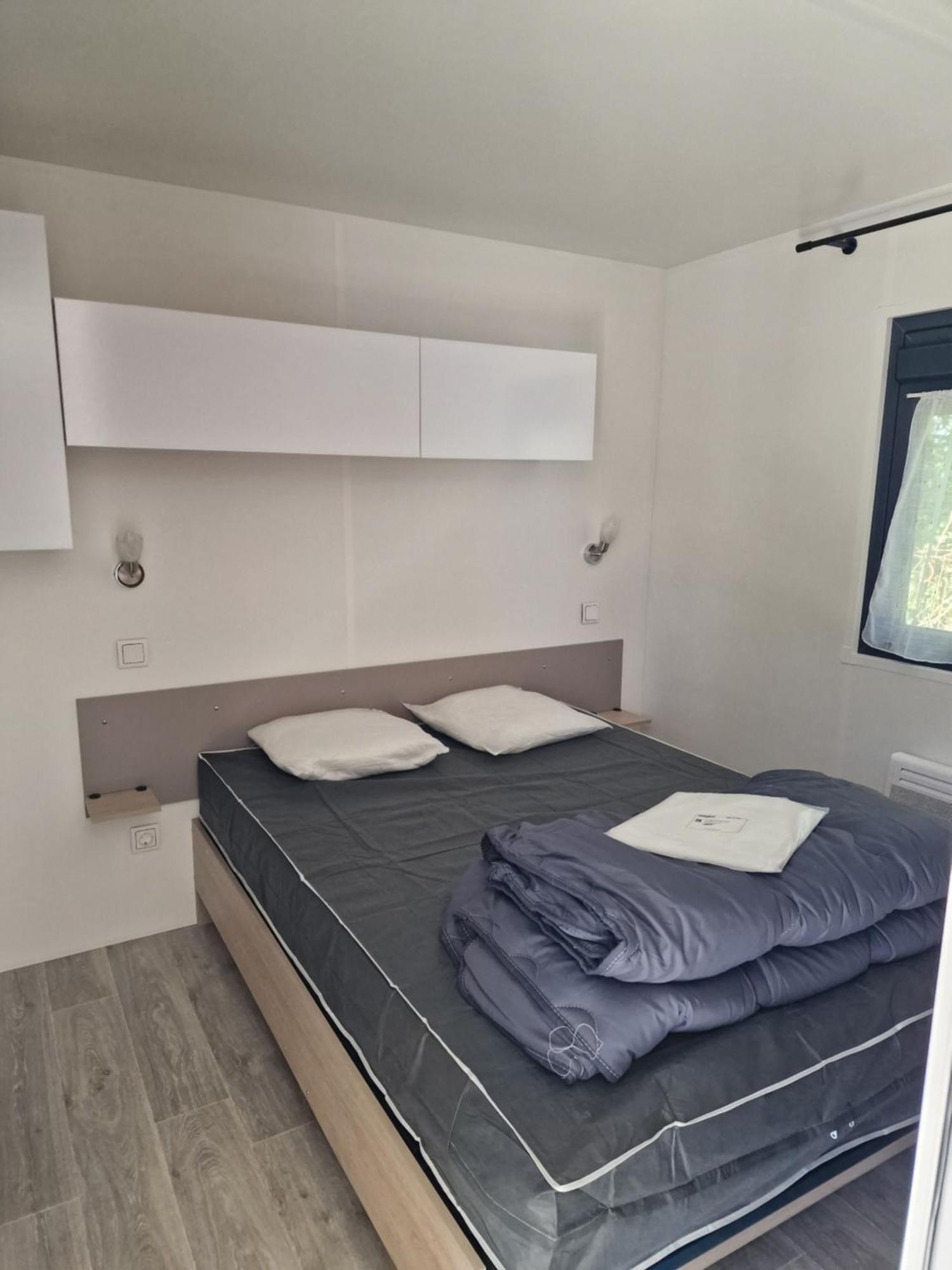Camping Les P'Tites Maisons Dans La Prairie Sallertaine Exterior foto