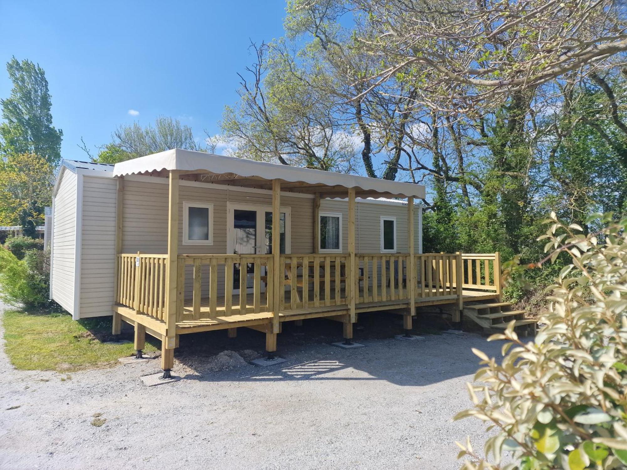 Camping Les P'Tites Maisons Dans La Prairie Sallertaine Exterior foto